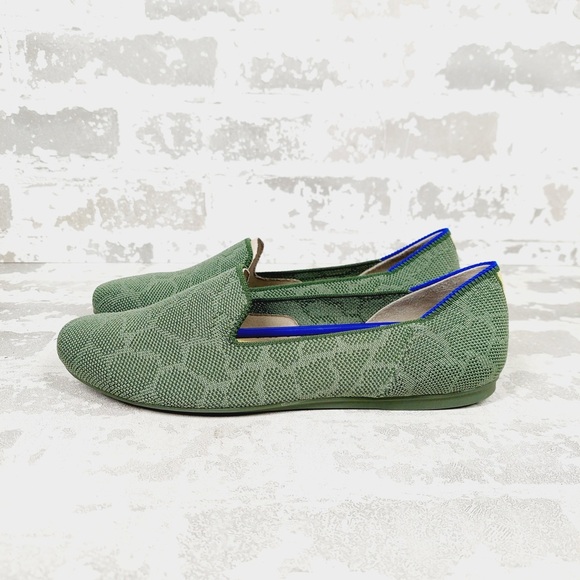 NEW Rothy's The Flat Safari Green Sage Giraffe Round Toe Slip On Loafers K126